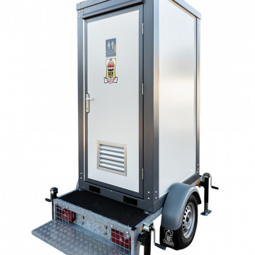 Spoeltoilet op aanhangwagen