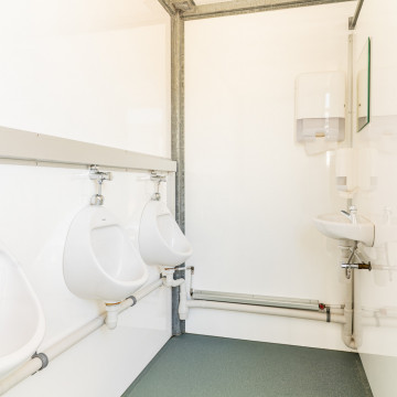Toiletcontainer 2 ingangen met rolstoeltoilet - Herenzijde