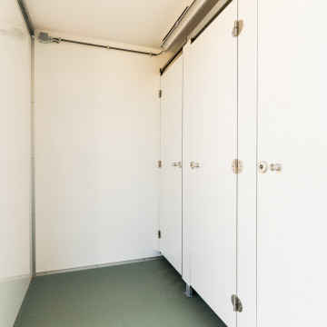 Toiletcontainer 2 ingangen met rolstoeltoilet - dameszijde