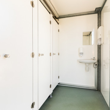 Toiletcontainer 2 ingangen rolstoeltoegankelijk - dameszijde